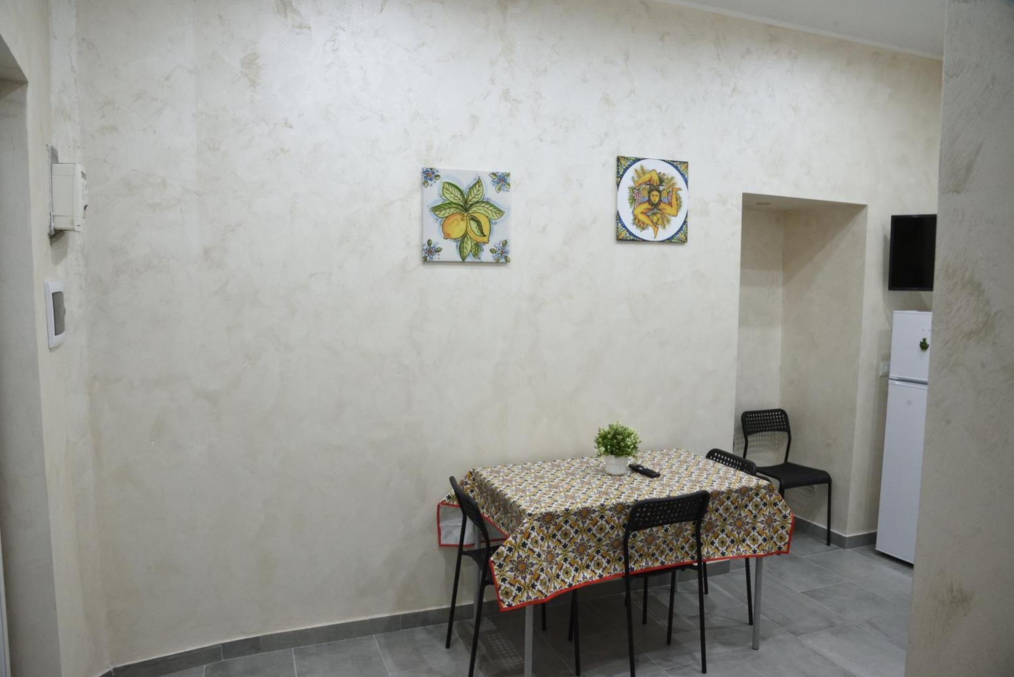 Family House Appartement Catánia Buitenkant foto
